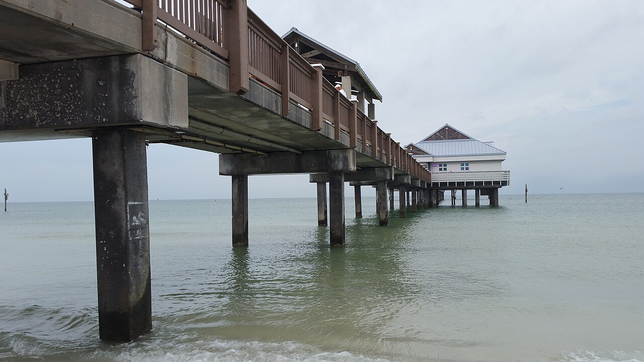 Pier 60 and the fishing pier at Clearwater Beach